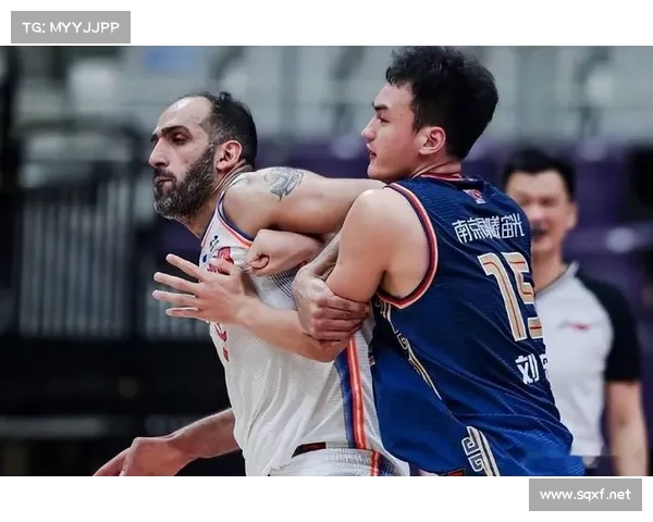 哈达迪坚守赛场再续传奇征程职业生涯迎来全新篇章