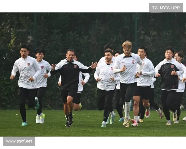 成都蓉城赛前训练四名国脚归队参与合练备战新一轮比赛